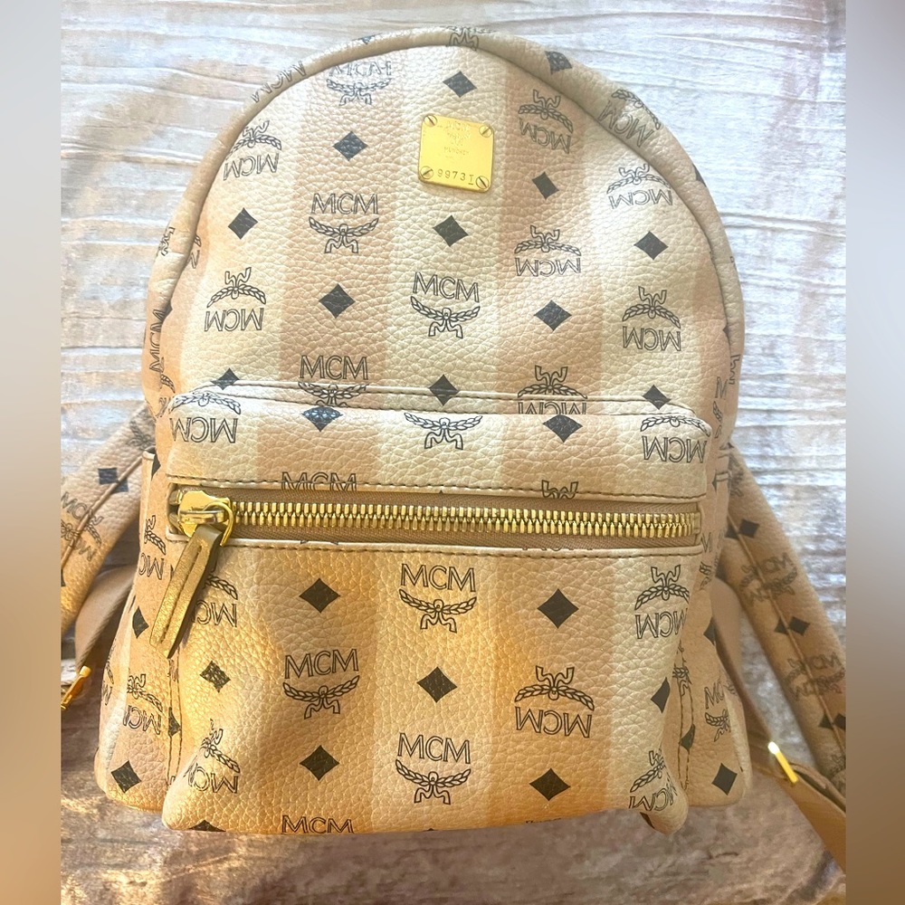 Min backpack authentic MCM